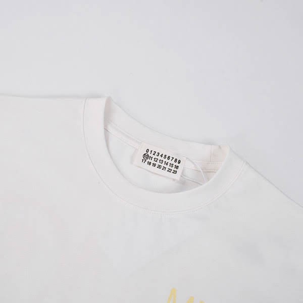 エムエムシックス ロゴプリント クルーネック 半袖Tシャツ コピー Mai46104